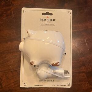 Red Shed Ceramic Pig Plug-In Warmer